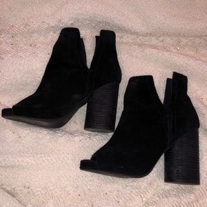 Black Jeffrey Campbell Booties size 9